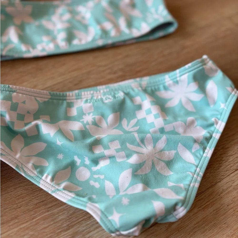 Billabong Kids Set 🌊 Mint and Floral 6/8